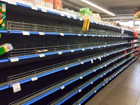 Supermarket In Greece - Photo posted by Vasilis Dalianis On Twitter